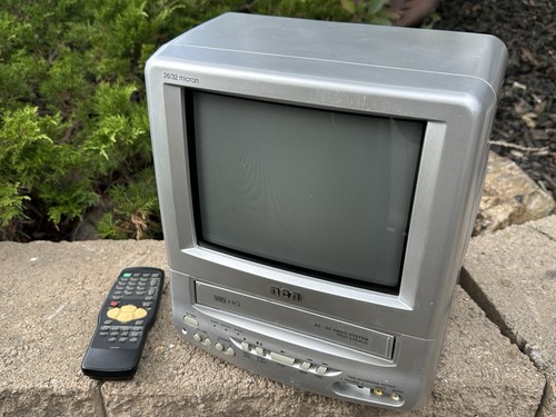Rca color gaming tv vcr - 9",